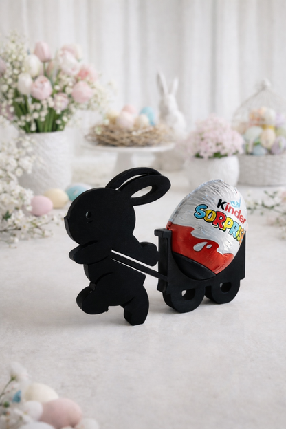 Osterhase mit Schubkarre